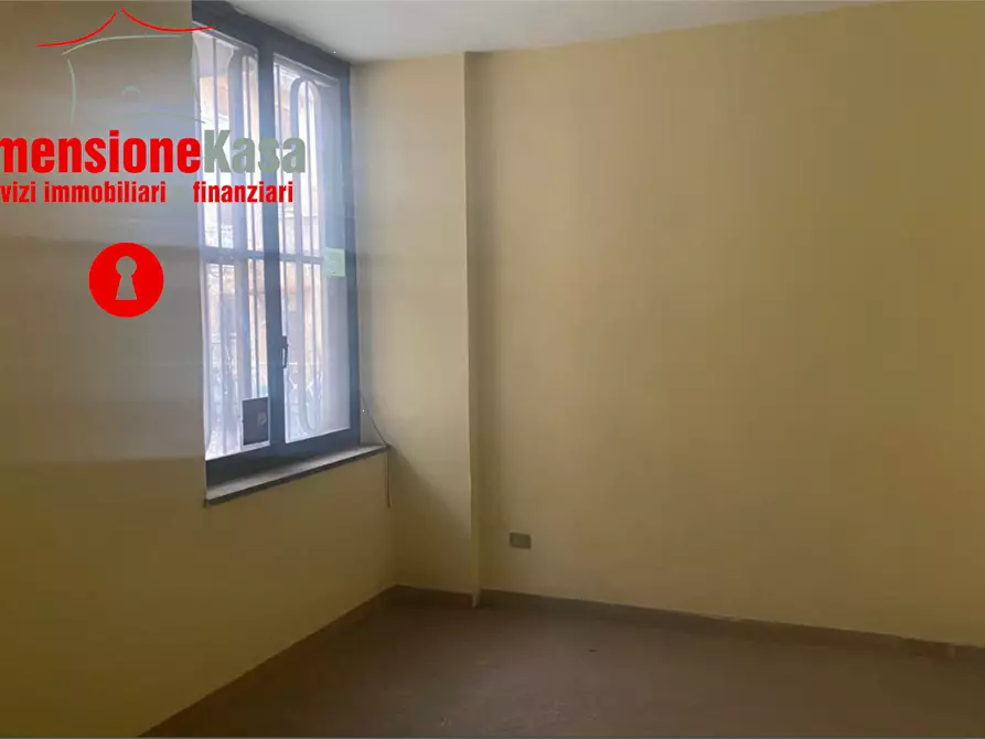 Immagine 3 di Negozio in affitto  in via nazionale delle puglie 13 a Cimitile