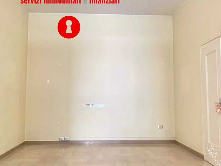 Immagine 6 di Negozio in affitto  in via nazionale delle puglie 13 a Cimitile