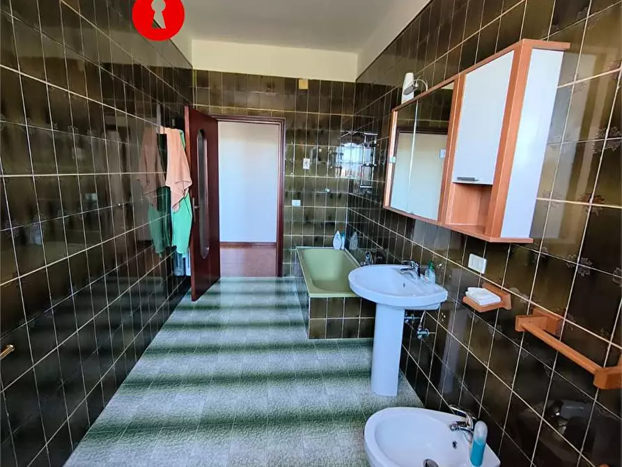 Immagine 15 di Trilocale in affitto  in Via Polvica a Nola