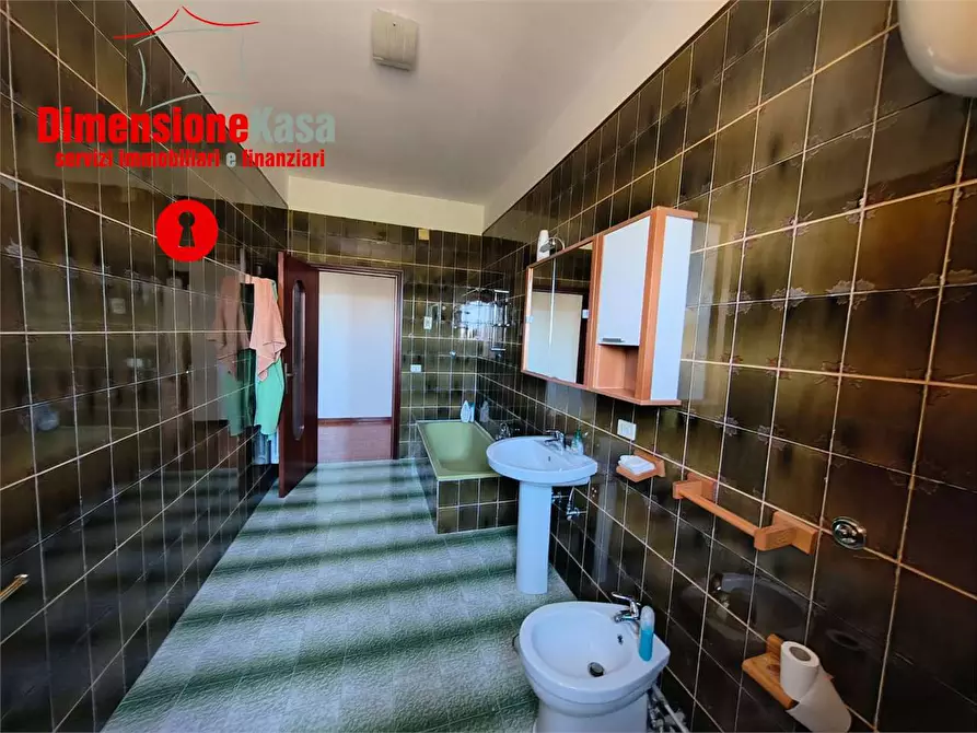 Immagine 16 di Trilocale in affitto  in Via Polvica a Nola