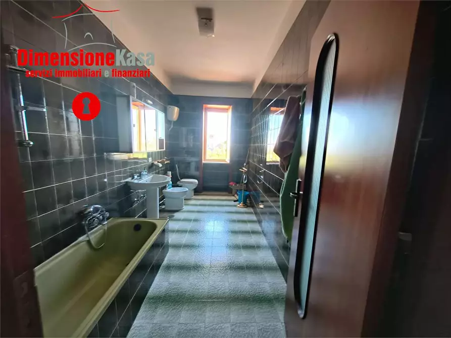 Immagine 17 di Trilocale in affitto  in Via Polvica a Nola