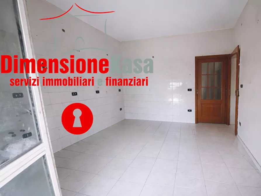 Immagine 14 di Trilocale in vendita  in via parini 3 a Cimitile