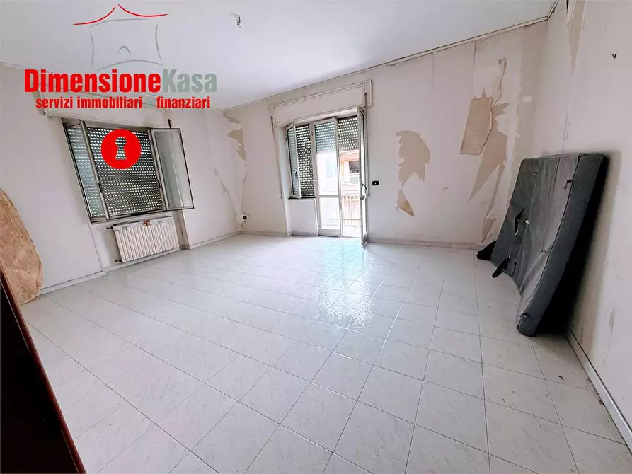 Immagine 15 di Trilocale in vendita  in via parini 3 a Cimitile