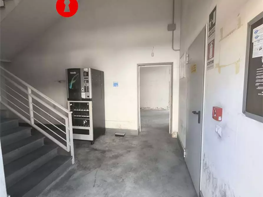 Immagine 13 di Capannone industriale in affitto  in Asi a Nola