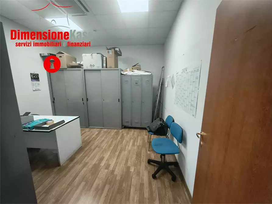 Immagine 31 di Capannone industriale in affitto  in Asi a Nola