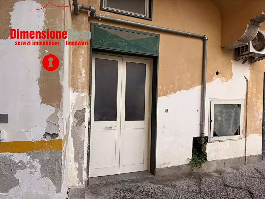Immagine 11 di Negozio in vendita  in corso umberto I 37 a Cimitile