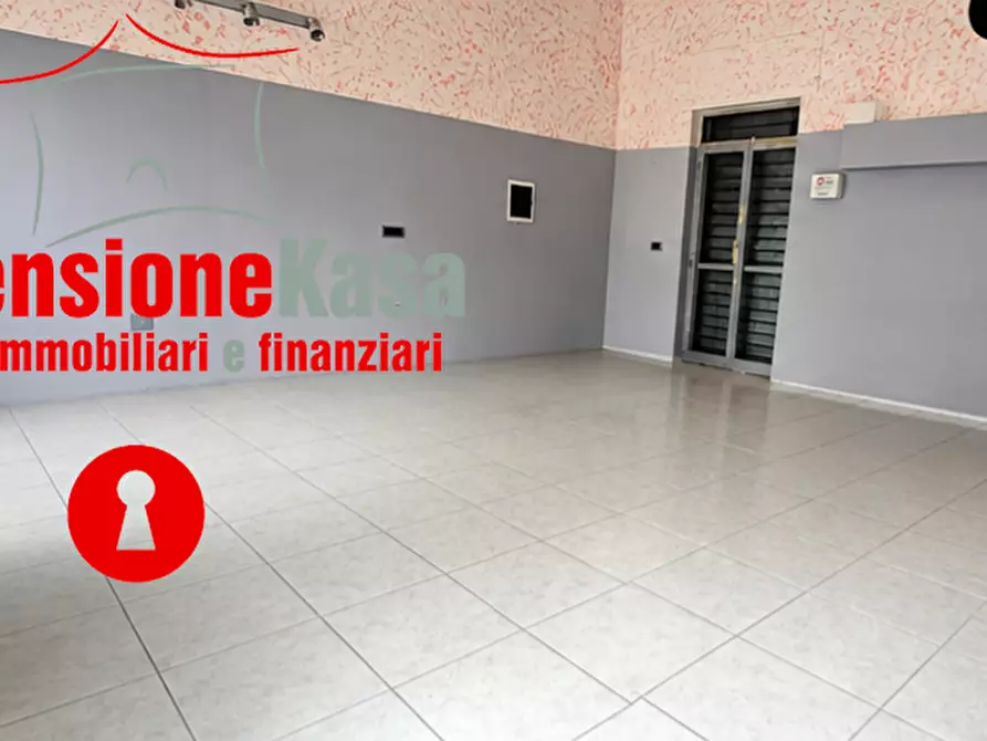 Immagine 3 di Negozio in vendita  in Strada Statale 7 bis a Cimitile