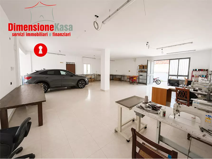 Immagine 3 di Laboratorio in affitto  in via polvica a San Felice A Cancello