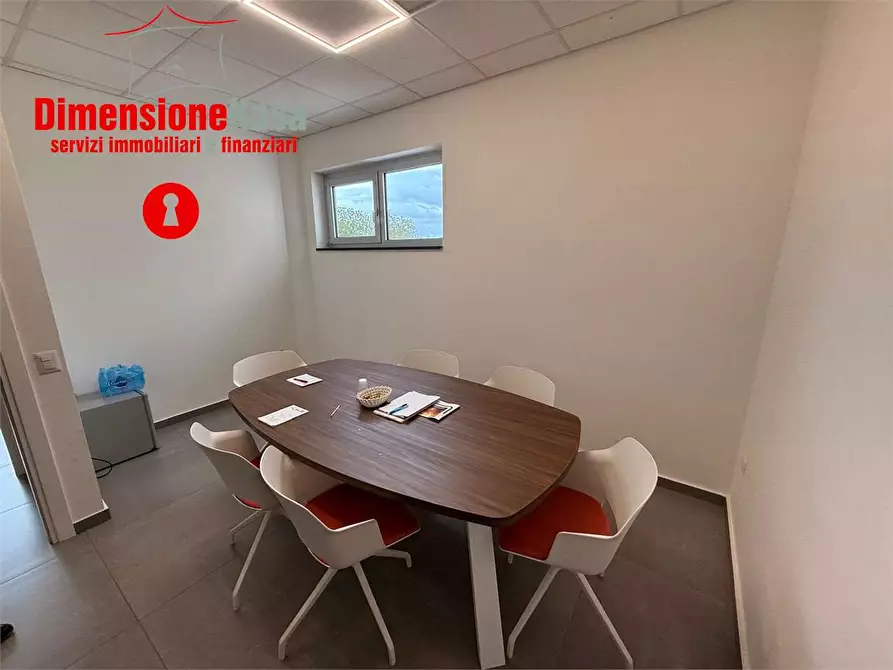 Immagine 9 di Ufficio in vendita  in via provinciale a Camposano