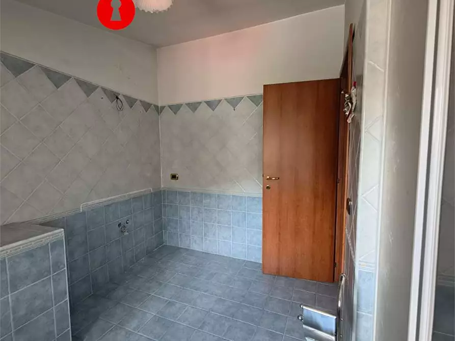 Immagine 21 di Quadrilocale in affitto  in via napoli 15 a San Felice A Cancello