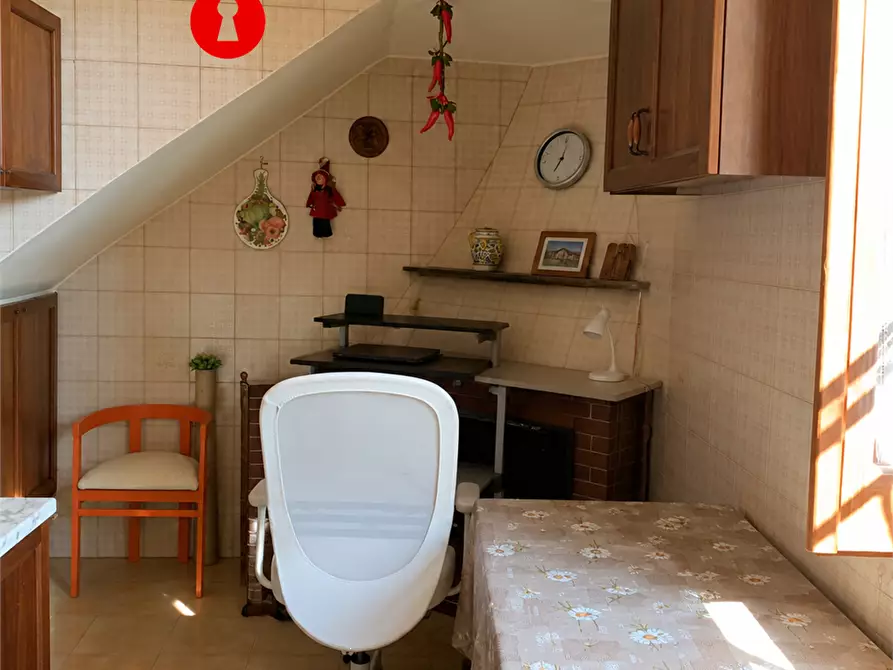 Immagine 5 di Casa indipendente in vendita  in corso cesare soprano a Liveri
