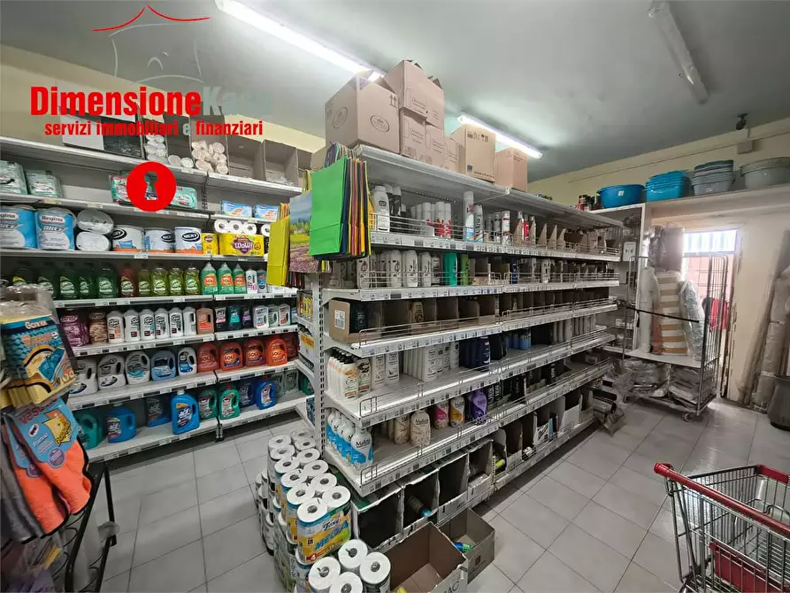 Immagine 21 di Negozio in vendita  in Via Polvica  38 a San Felice A Cancello