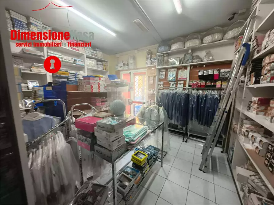 Immagine 17 di Negozio in vendita  in Via Polvica  38 a San Felice A Cancello