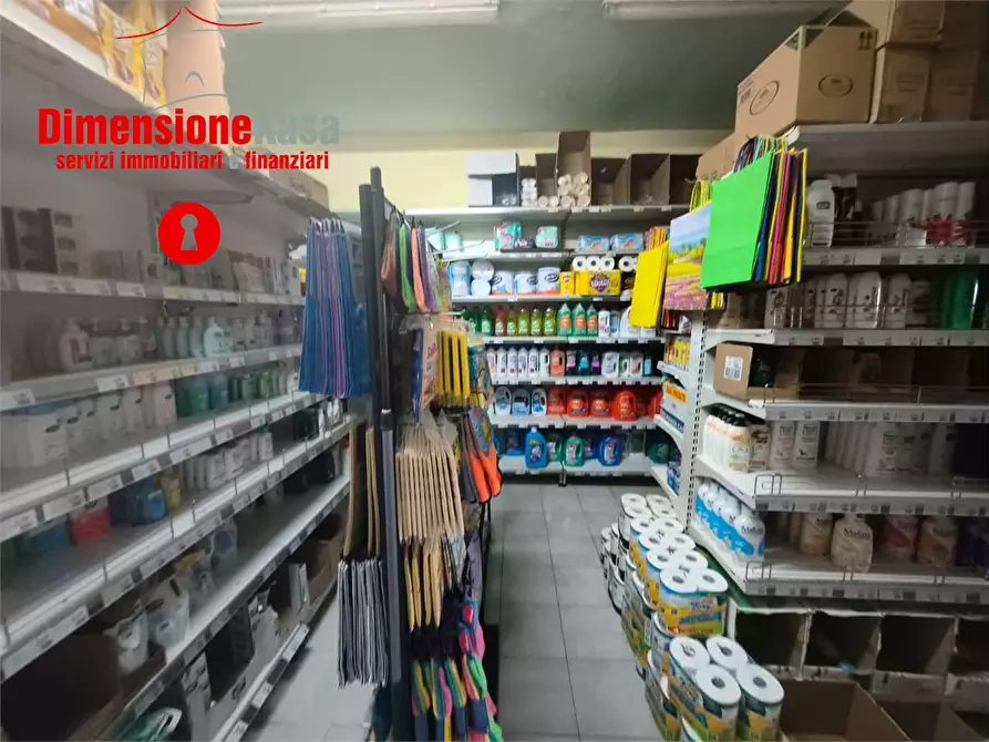 Immagine 9 di Negozio in vendita  in Via Polvica  38 a San Felice A Cancello