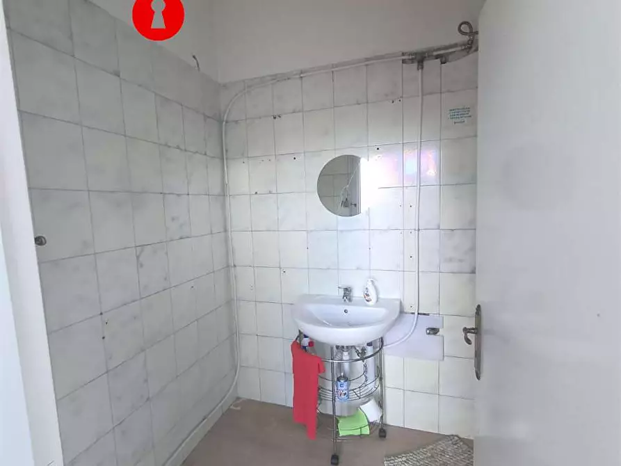 Immagine 16 di Ufficio in affitto  in Via Alcide de Gasperi a Roccarainola