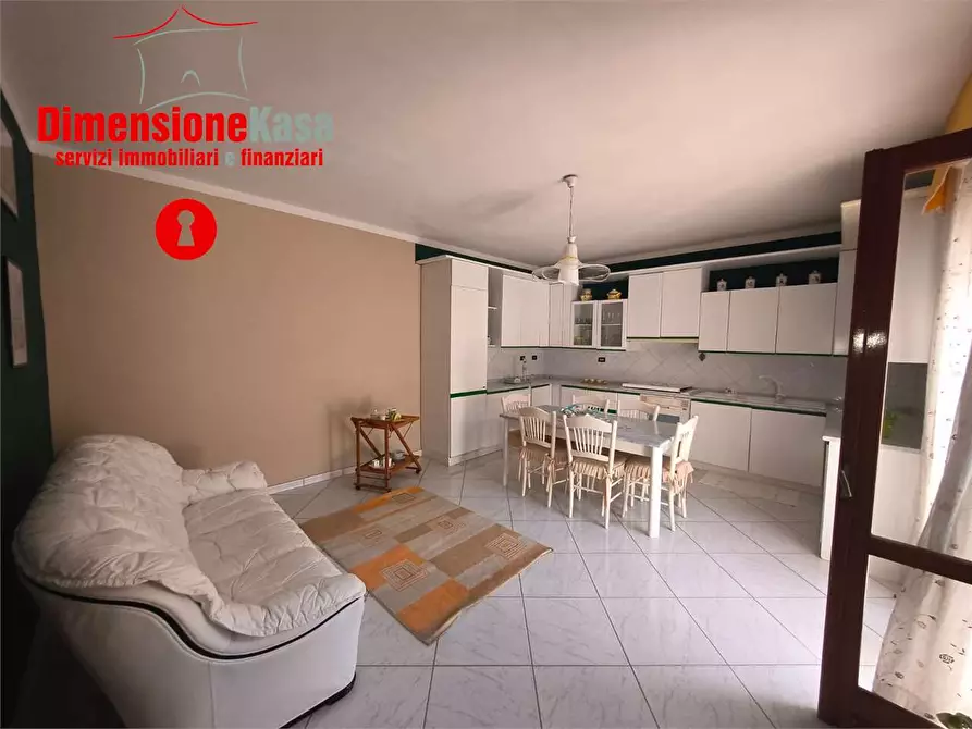 Immagine 4 di Stabile in vendita  in Via Coste 19 a San Felice A Cancello