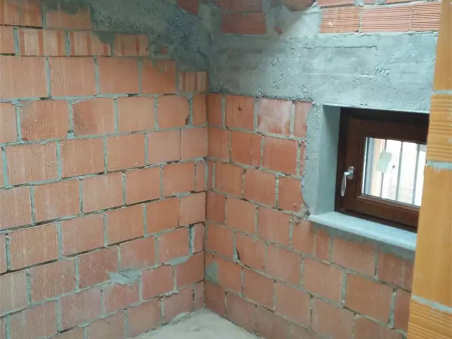 Immagine 7 di Trilocale in vendita  in VIA CARDUCCI 15 a Roletto