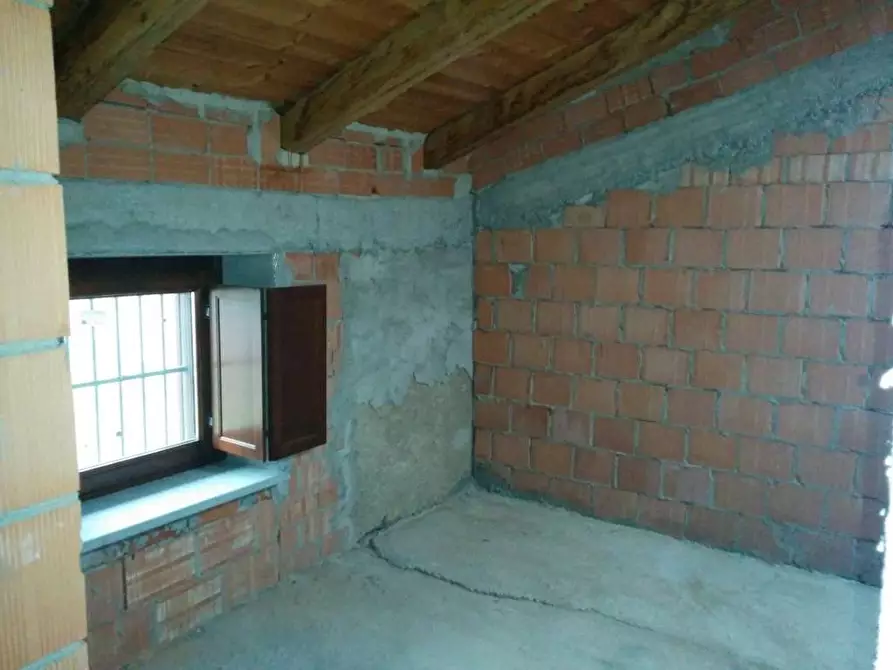 Immagine 8 di Trilocale in vendita  in VIA CARDUCCI 15 a Roletto