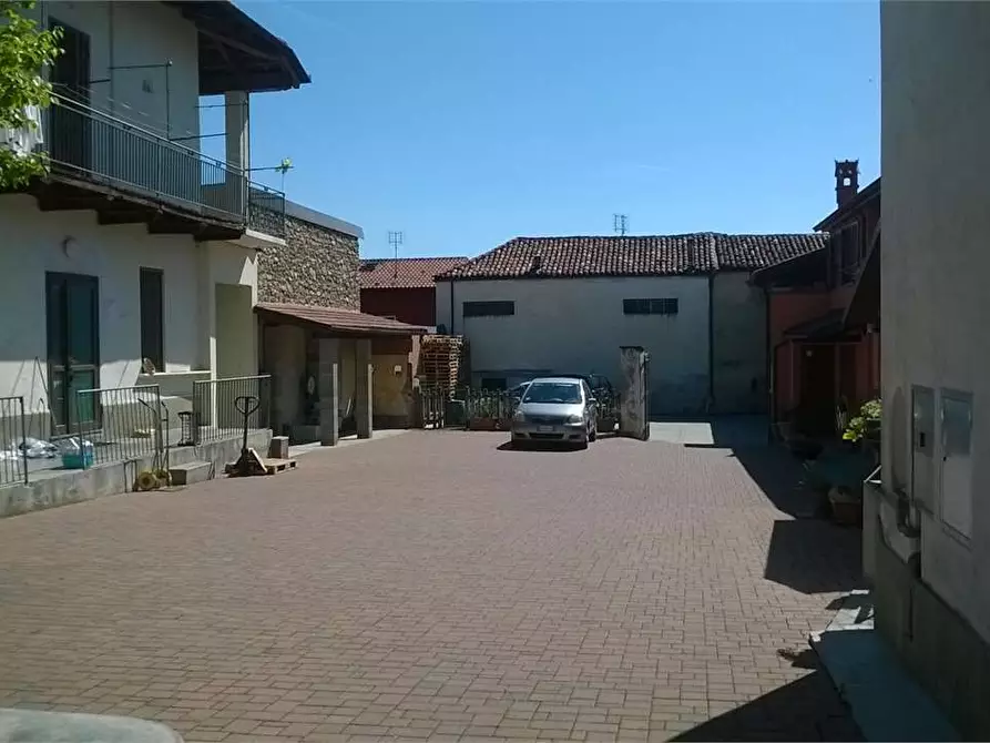 Immagine 19 di Negozio in affitto  in VIA XX SETTEMBRE a Frossasco