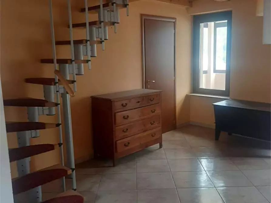 Immagine 13 di Appartamento in vendita  in via dei martiri 11 a Villar Pellice