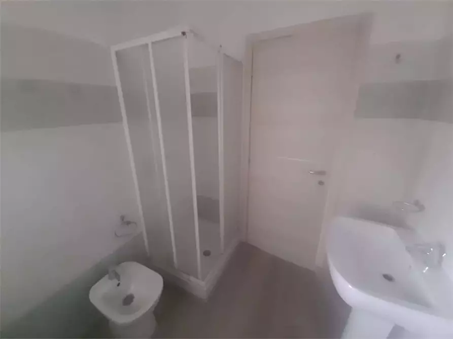 Immagine 10 di Appartamento in vendita  in corso Torino 99 a Pinerolo