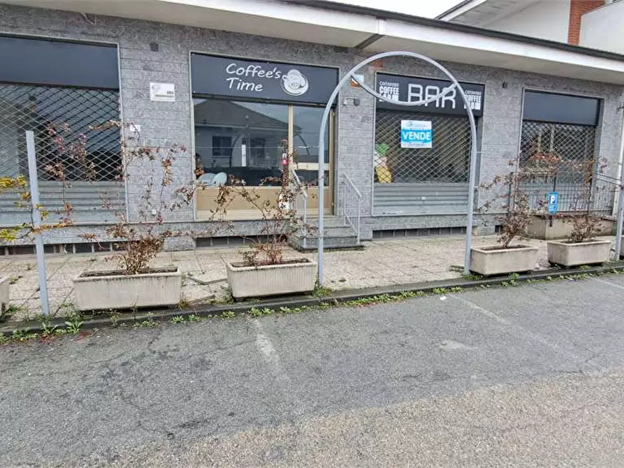 Immagine 4 di Negozio in vendita  in via Umberto I 133 a Piscina