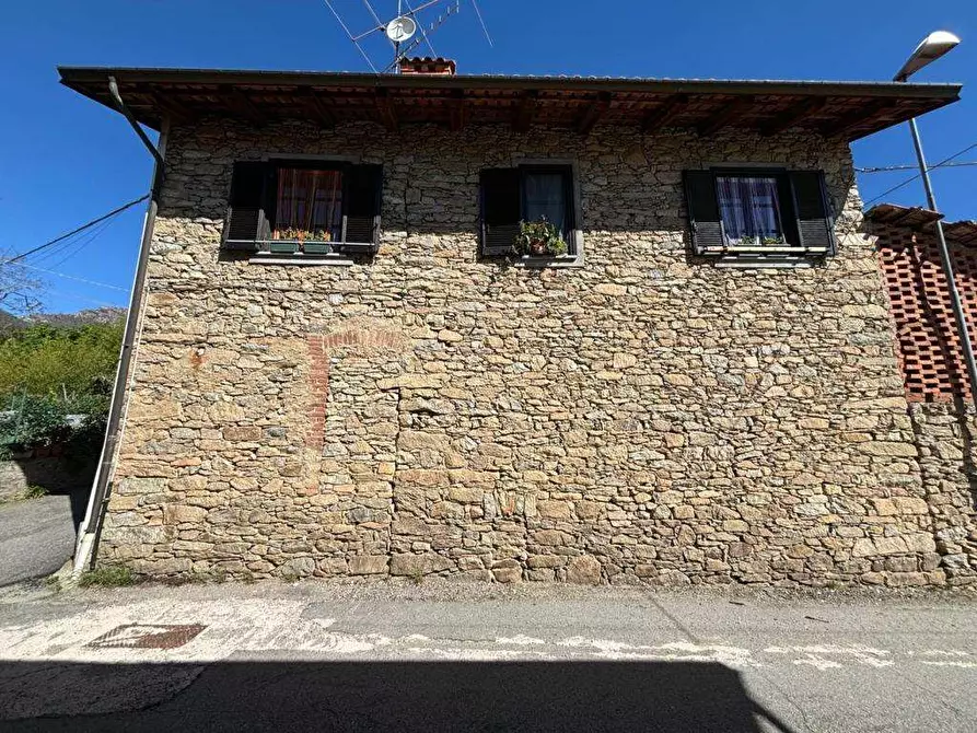 Immagine 1 di Villa in vendita  in via Sant'Antonio 97 a Cantalupa