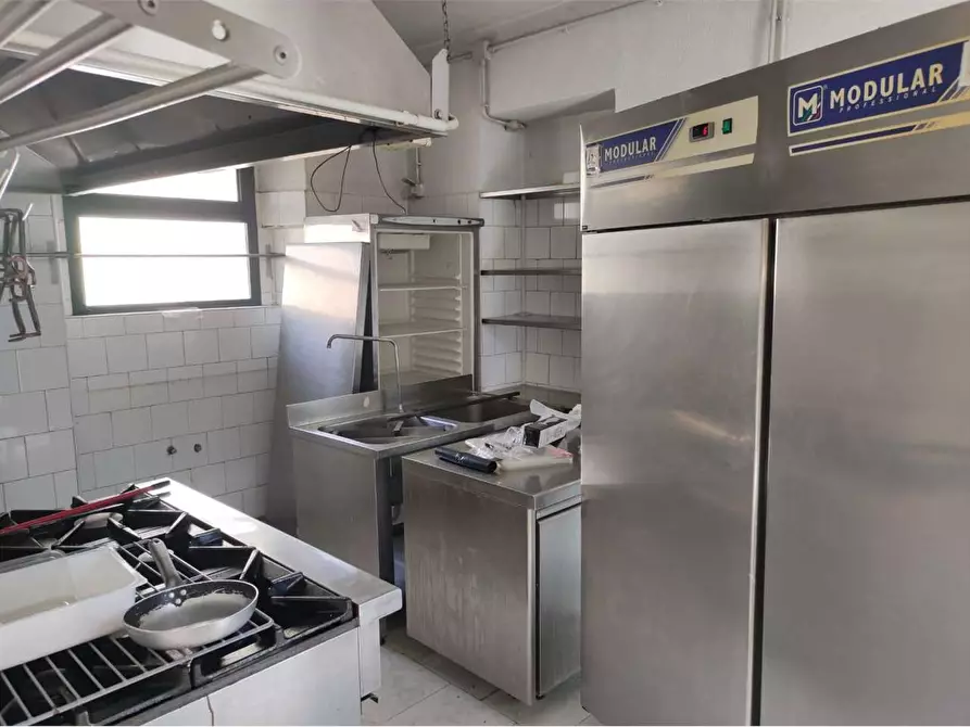 Immagine 11 di Negozio in vendita  in via Nazionale 72 a Villar Perosa