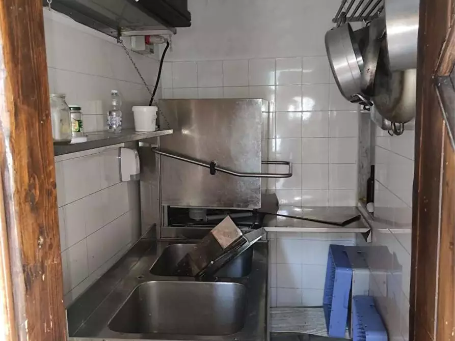 Immagine 12 di Negozio in vendita  in via Nazionale 72 a Villar Perosa