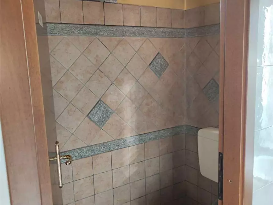 Immagine 24 di Negozio in vendita  in via Nazionale 72 a Villar Perosa