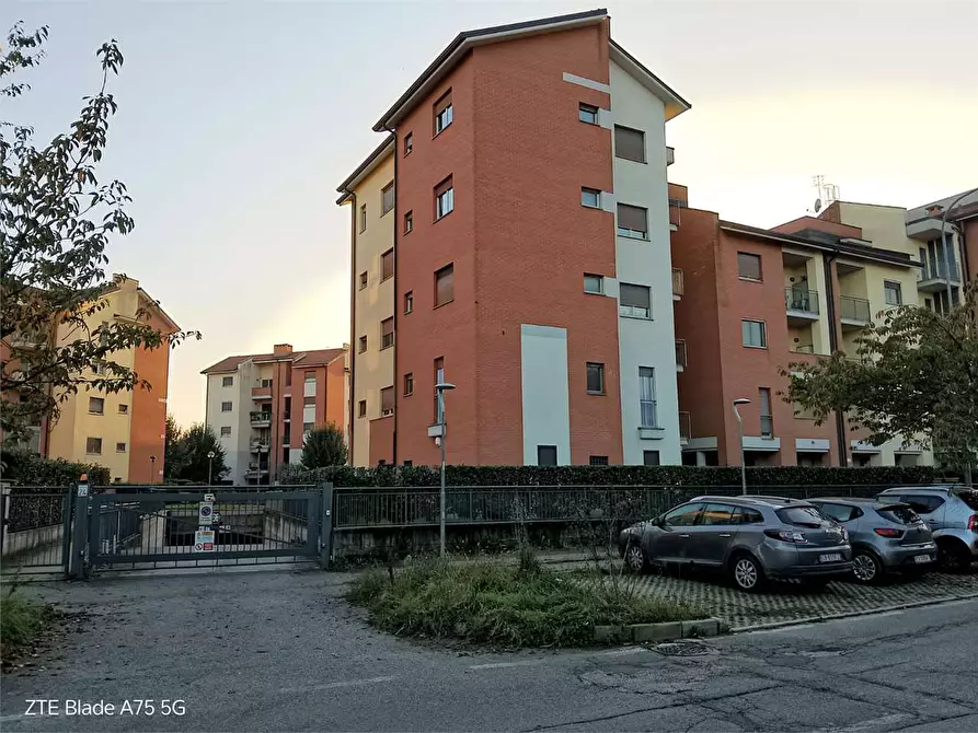 Immagine 1 di Garage in vendita  in STRADA VECCHIA DI BURIASCO  24 a Pinerolo