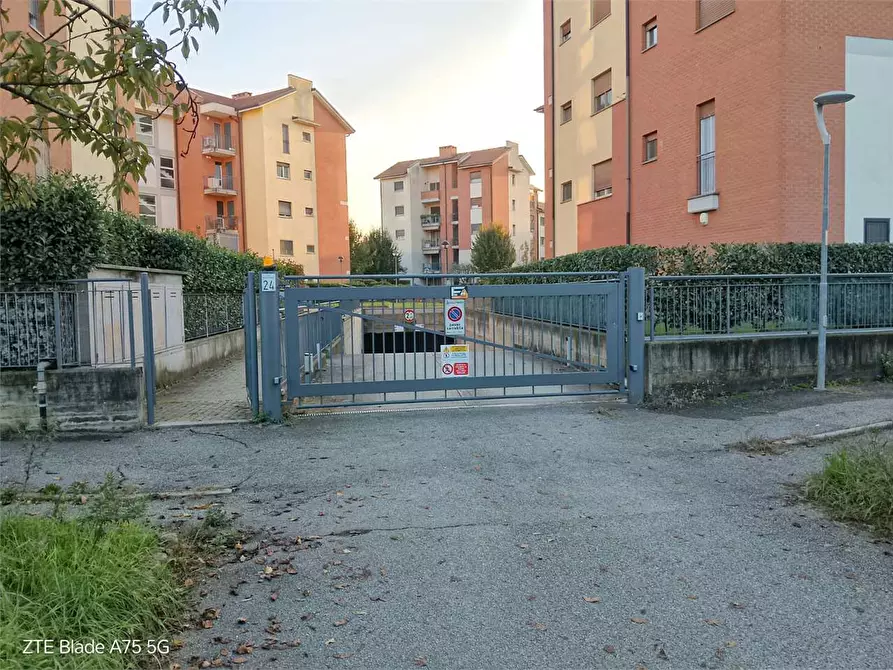 Immagine 4 di Garage in vendita  in STRADA VECCHIA DI BURIASCO  24 a Pinerolo