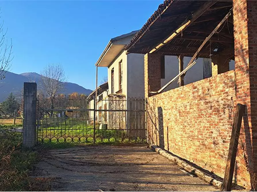 Immagine 10 di Rustico / casale in vendita  in Godino Delio 61 a San Secondo Di Pinerolo