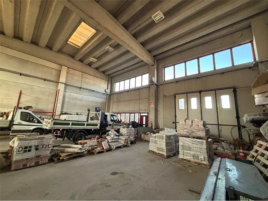 Immagine 12 di Capannone industriale in vendita  in via R. Incerti 35 a Pinerolo