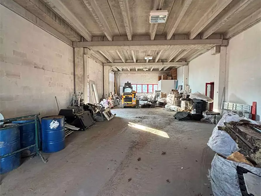 Immagine 15 di Capannone industriale in vendita  in via R. Incerti 35 a Pinerolo