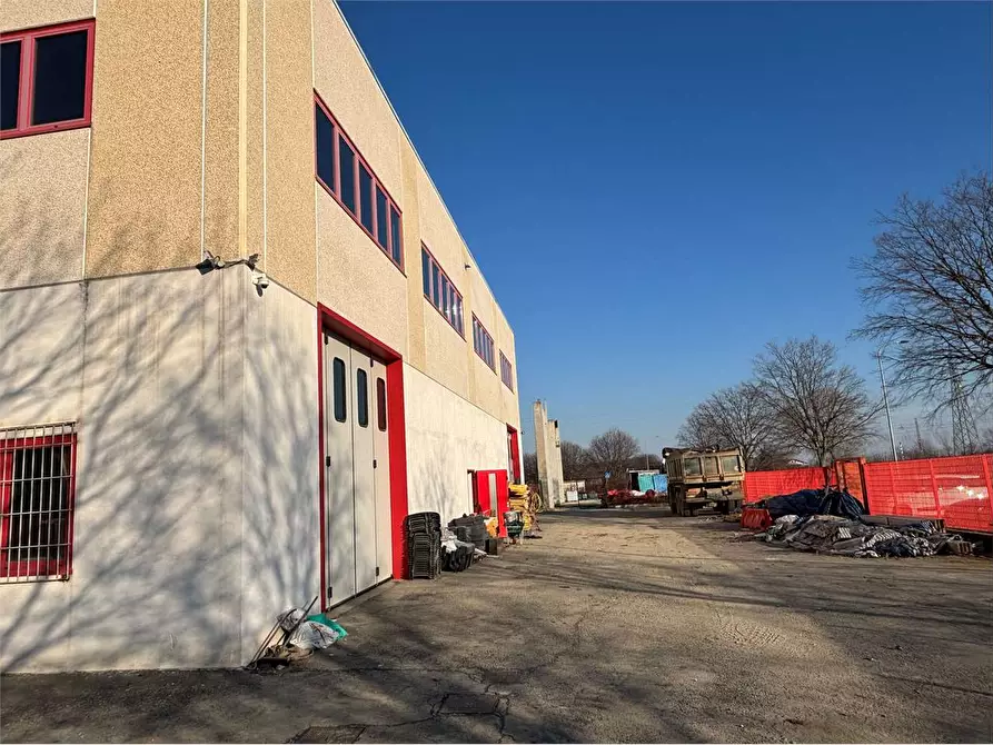 Immagine 29 di Capannone industriale in vendita  in via R. Incerti 35 a Pinerolo