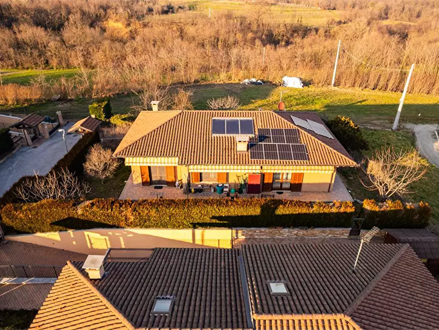 Immagine 4 di Villa in vendita  in via Don Asvisio 10 a Frossasco