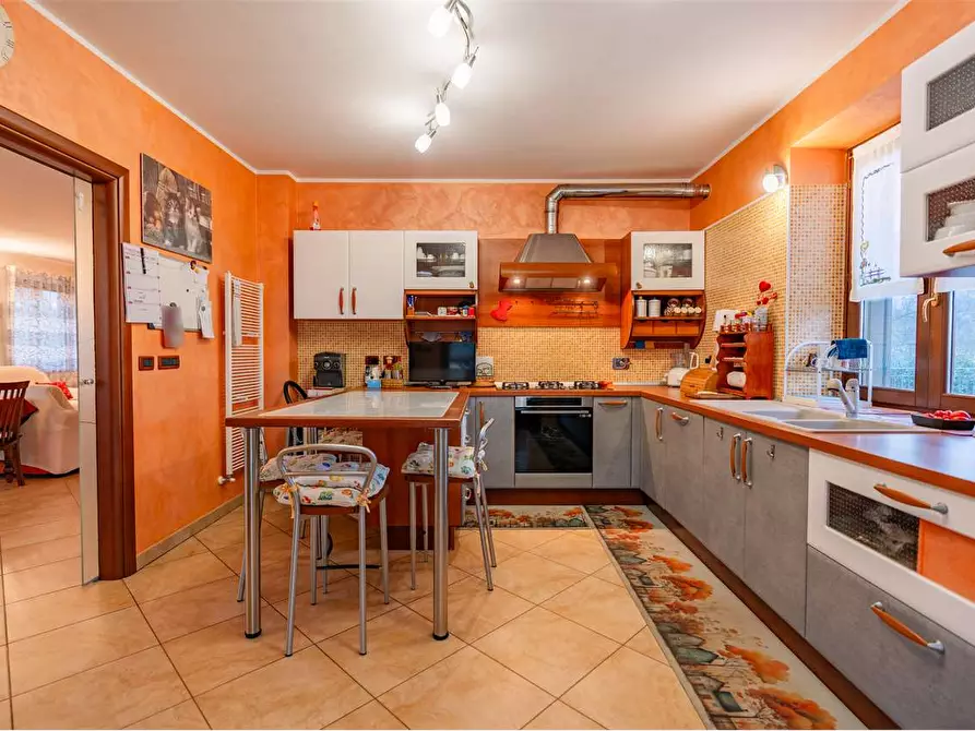 Immagine 11 di Villa in vendita  in via Don Asvisio 10 a Frossasco