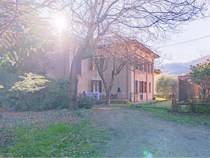 Immagine 45 di Villa in vendita  in viale Trento 10 a Torre Pellice