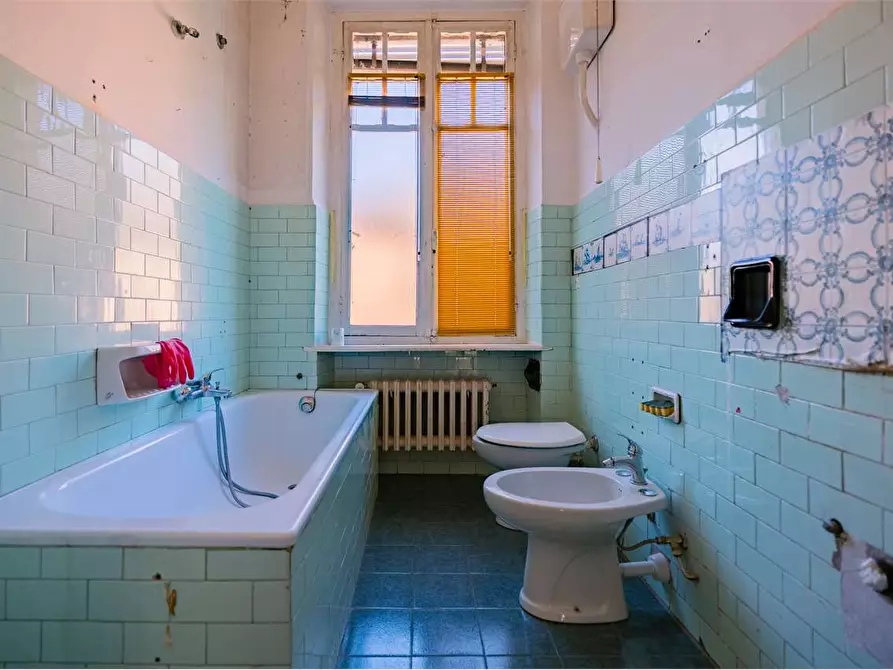 Immagine 43 di Villa in vendita  in viale Trento 10 a Torre Pellice