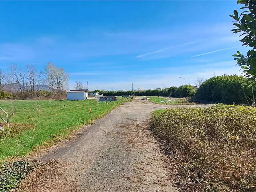 Immagine 23 di Ufficio in vendita  a Roletto