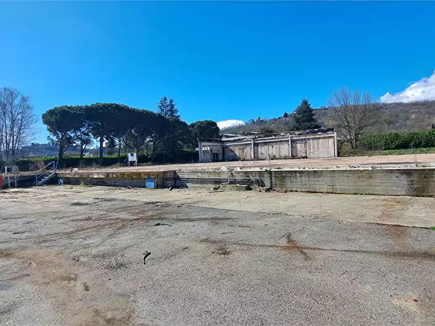 Immagine 28 di Ufficio in vendita  a Roletto