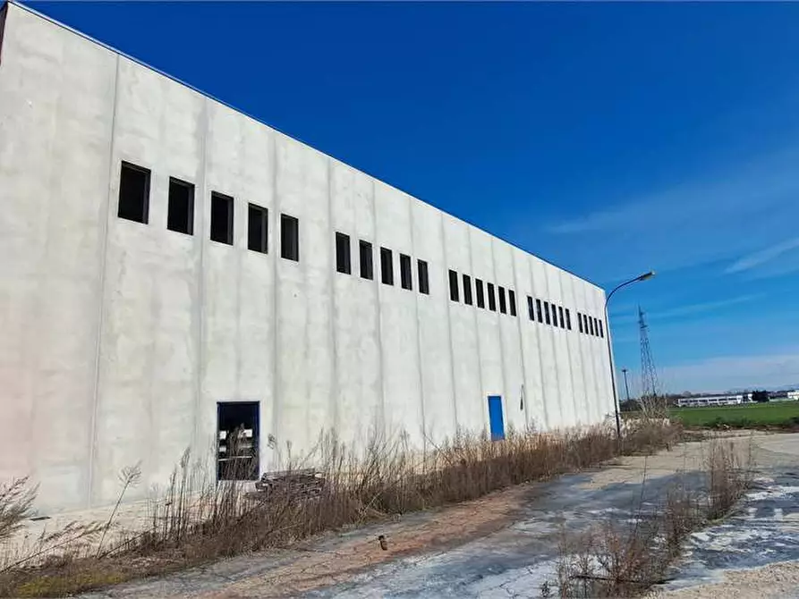 Immagine 6 di Capannone industriale in vendita  in via Santa Brigida 43 a Roletto