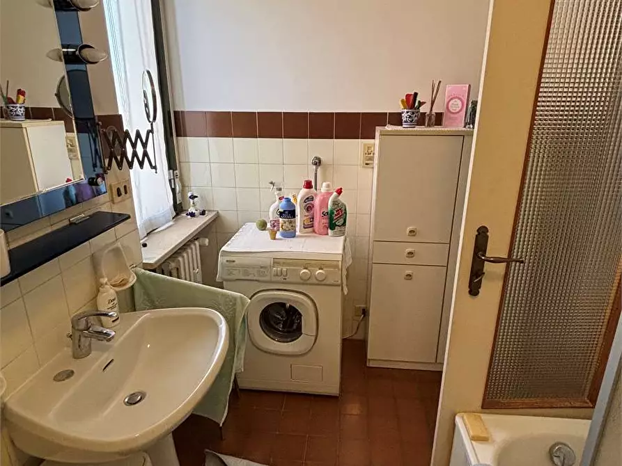 Immagine 11 di Appartamento in vendita  in piazza Avis 14 a Pinerolo