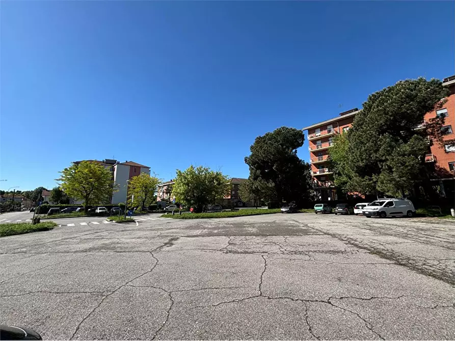 Immagine 33 di Appartamento in vendita  in piazza Avis 14 a Pinerolo