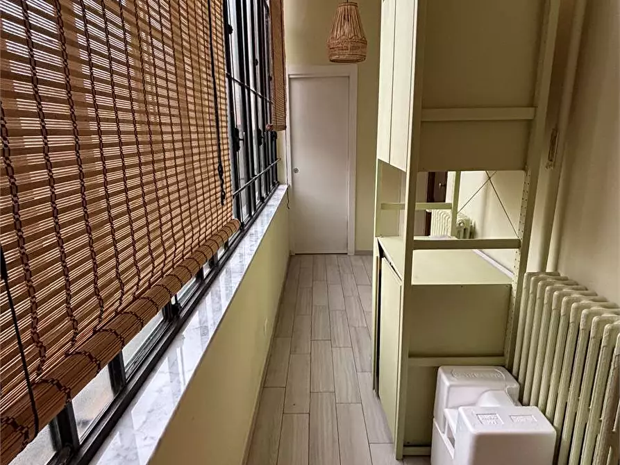 Immagine 9 di Negozio in affitto  in via Montebello 3 a Pinerolo