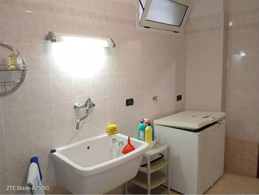 Immagine 31 di Villa in vendita  in via Sala 22 a Cantalupa