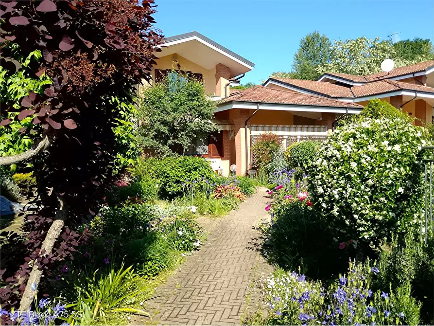 Immagine 2 di Villa in vendita  in via Sala 22 a Cantalupa