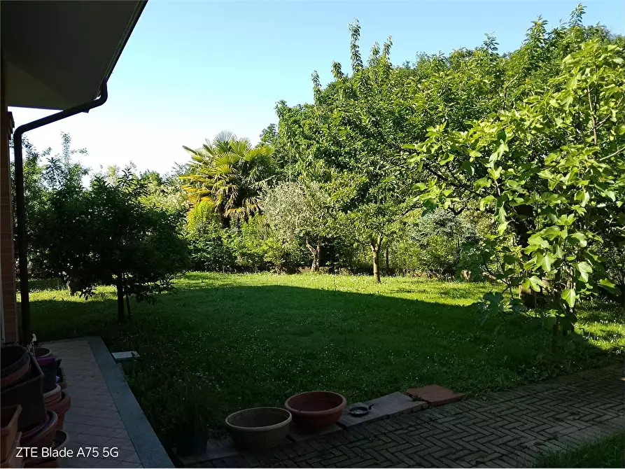 Immagine 39 di Villa in vendita  in via Sala 22 a Cantalupa