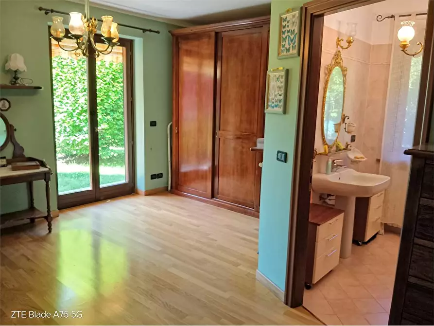 Immagine 14 di Villa in vendita  in via Sala 22 a Cantalupa